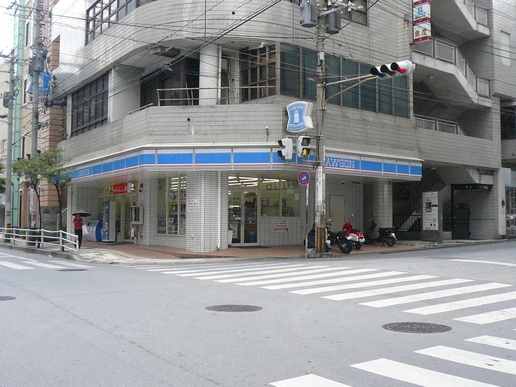 ローソン 那覇松山