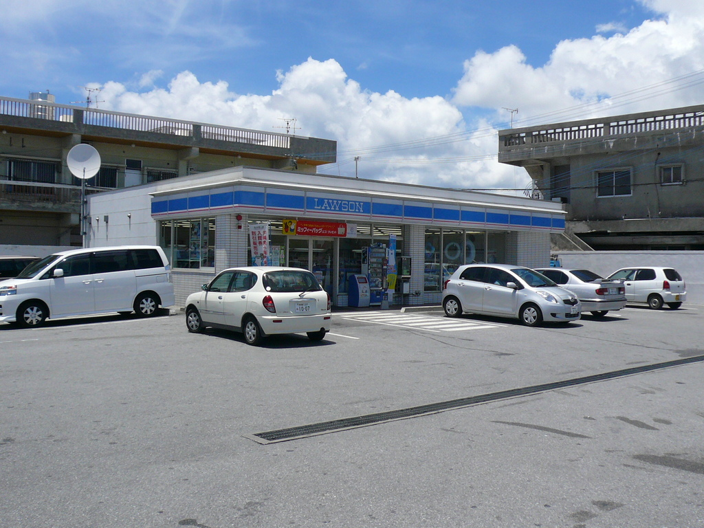 ローソン 北谷町北前