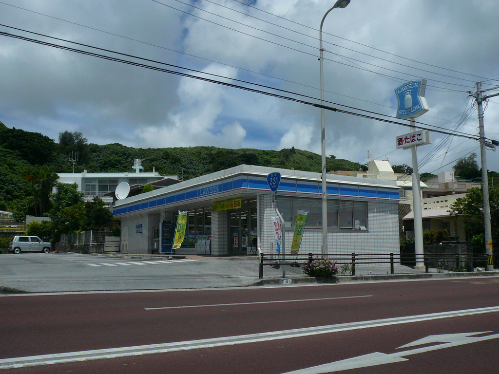 ローソン 与那原板良敷店