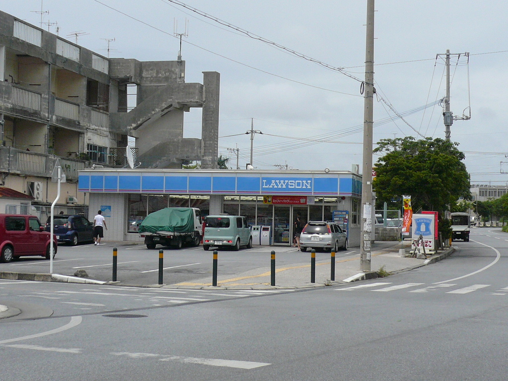 ローソン パイプライン通大謝名